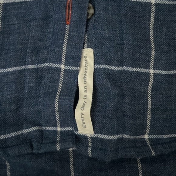 ⭐️Toad & Co, Button-Front, Sinfully Soft, Great w/Jeans or Shorts, Size Small - Picture 9 of 13